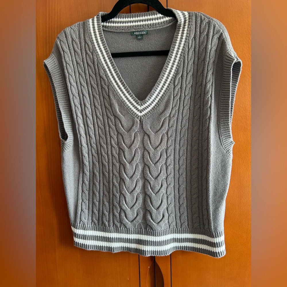 Wild Fable Grey Knit Sweater Vest